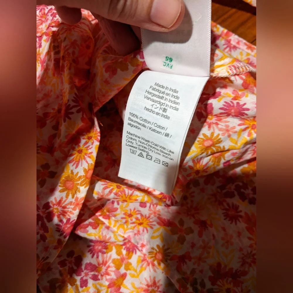 J. Crew - Lightweight Cotton Shirt Signature Fit BF817 | Medium | Pink Floral - Picture 4 of 15